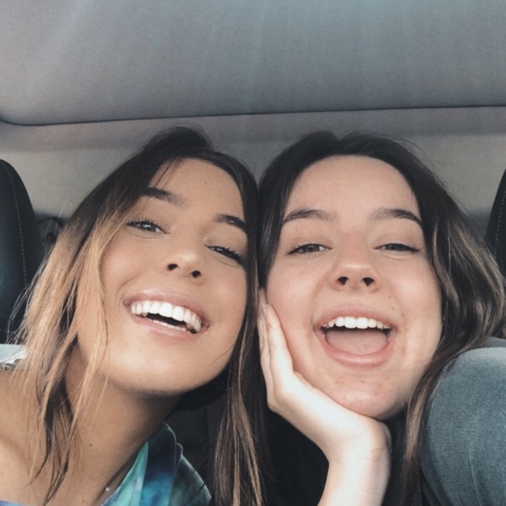 Meet your Poshers, Belle and Nor